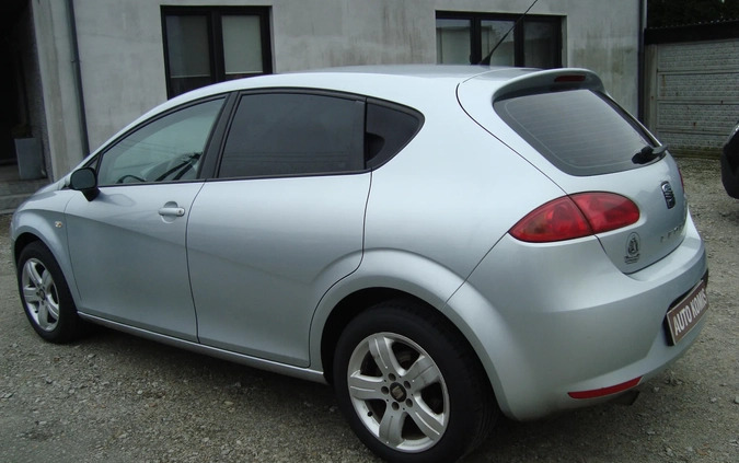 Seat Leon cena 13900 przebieg: 220000, rok produkcji 2006 z Łomianki małe 56